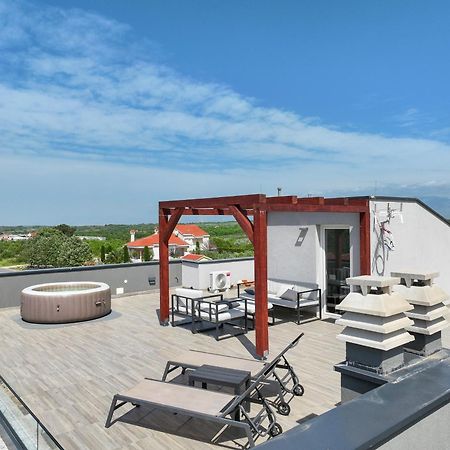 Murvica  Villa Tia With Heated Pool & Jacuzzi מראה חיצוני תמונה