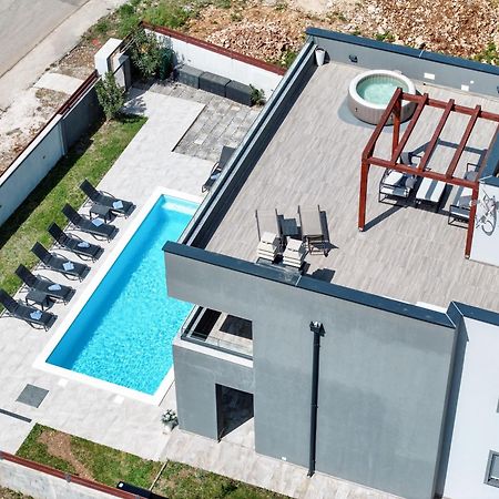 Murvica  Villa Tia With Heated Pool & Jacuzzi מראה חיצוני תמונה