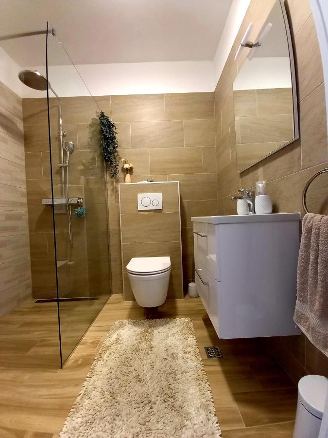 Murvica  Villa Tia With Heated Pool & Jacuzzi מראה חיצוני תמונה
