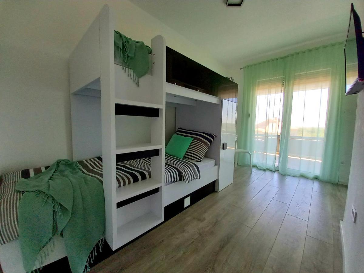 Murvica  Villa Tia With Heated Pool & Jacuzzi מראה חיצוני תמונה
