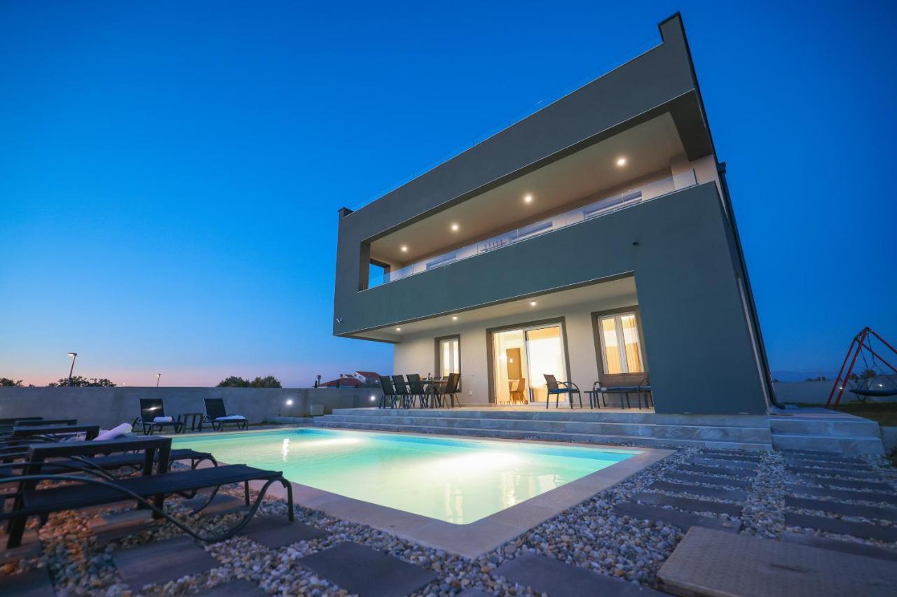 Murvica  Villa Tia With Heated Pool & Jacuzzi מראה חיצוני תמונה
