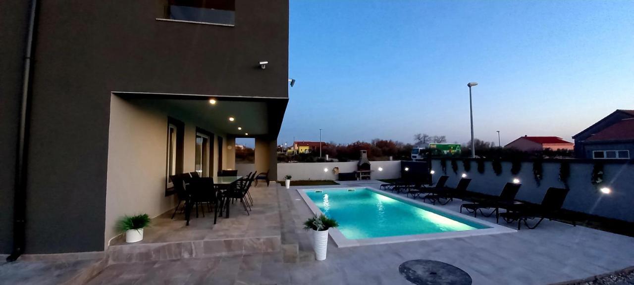 Murvica  Villa Tia With Heated Pool & Jacuzzi מראה חיצוני תמונה