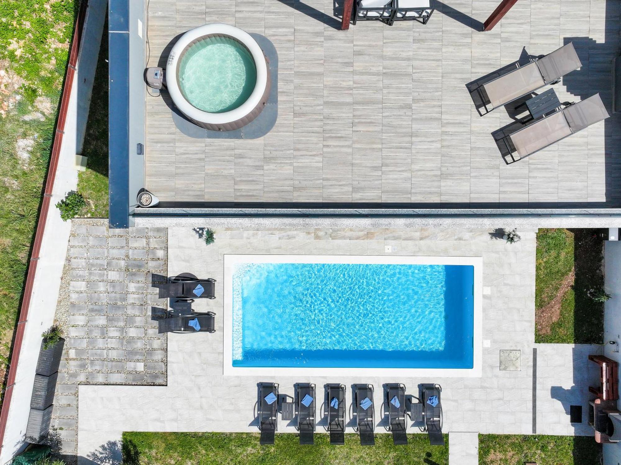 Murvica  Villa Tia With Heated Pool & Jacuzzi מראה חיצוני תמונה